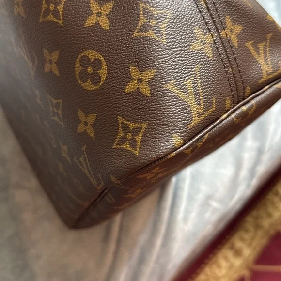 Lv Neverfull MM  barely used - Picture 4 of 7